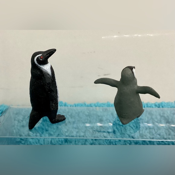 Safari Ltd Penguins Toob - Picture 13 of 16